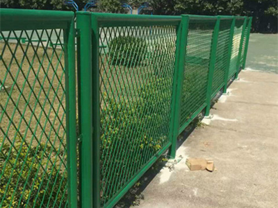 鋼板網(wǎng)護(hù)欄網(wǎng)