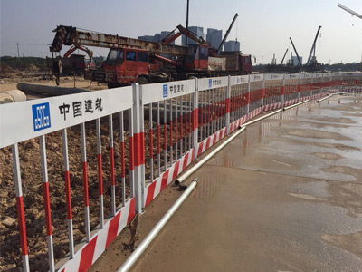 基坑護(hù)欄網(wǎng) 基坑護(hù)欄網(wǎng)