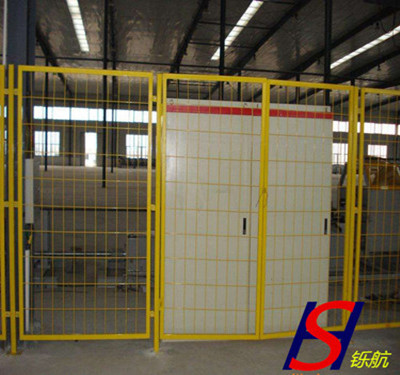 車間隔離護欄網(wǎng)_副本.jpg 車間隔離護欄網(wǎng)_副本.jpg